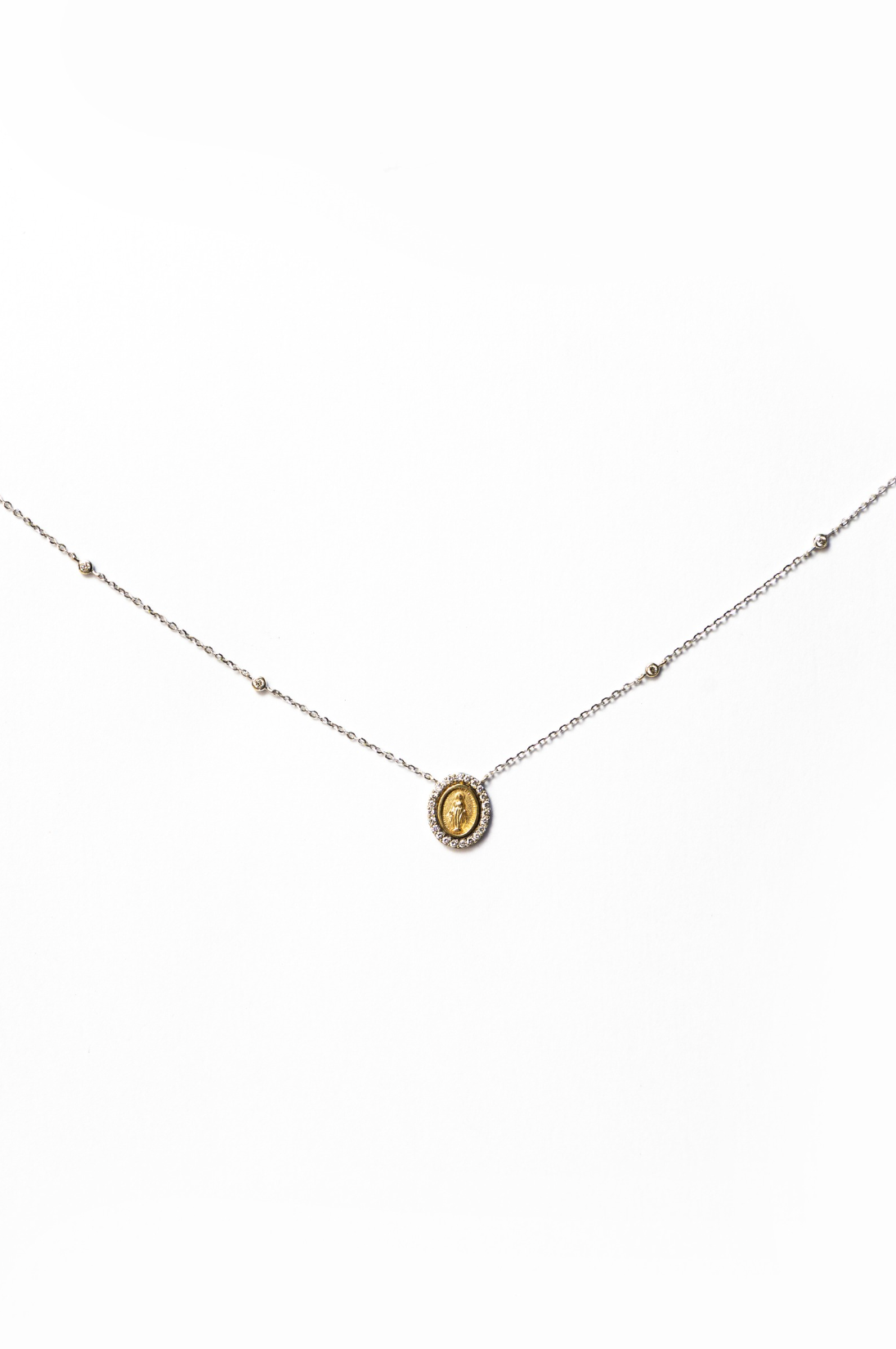 Collar Virgen Brillantes