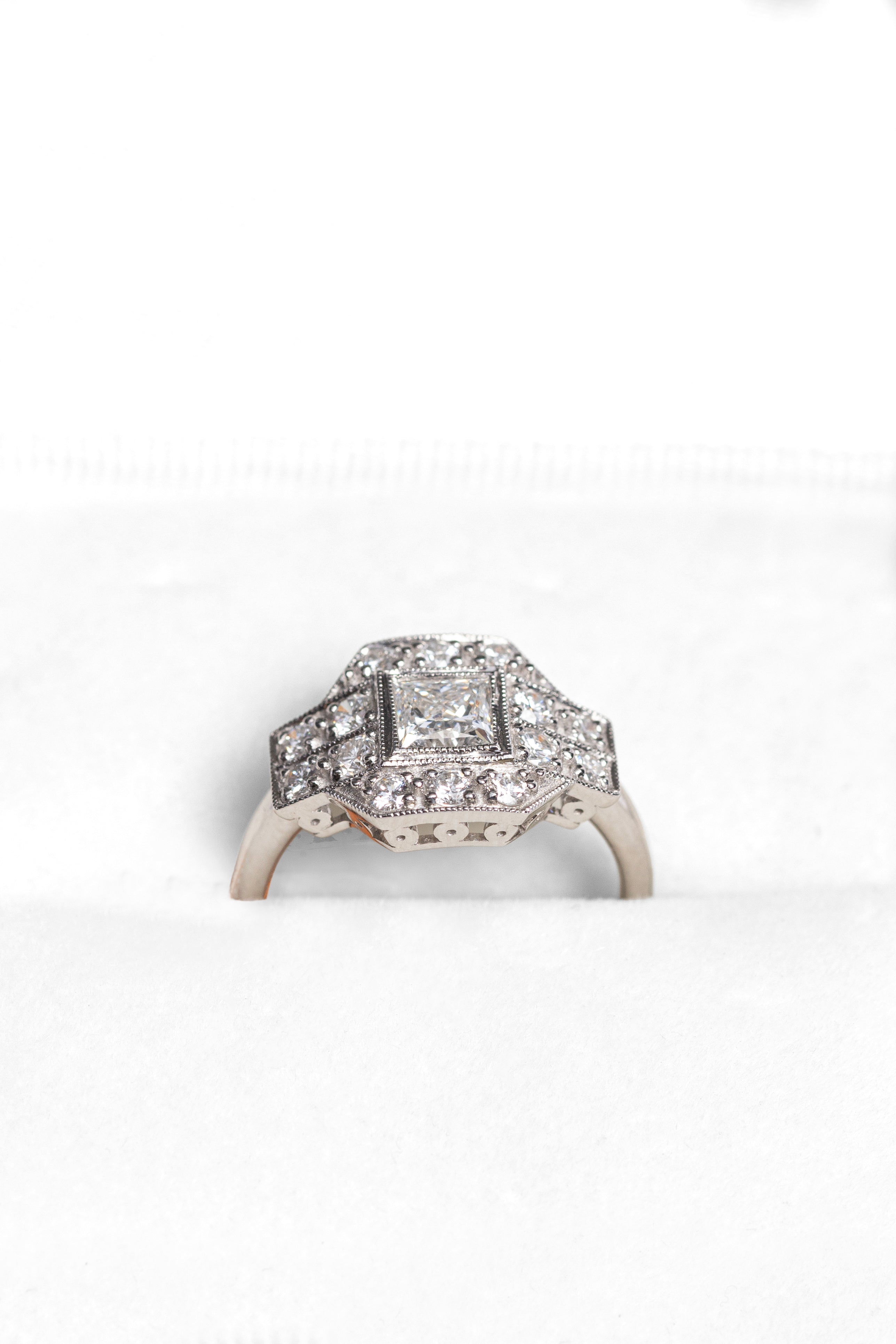 Anillo Bernardita